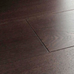 Chocolate Oak Brushed & Matt Lacquered Bevelled Flooring (2.166m2 Pack)