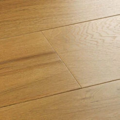 Rustic Oak Brushed & Matt Lacquered Bevelled Flooring (1.71m2 Pack)