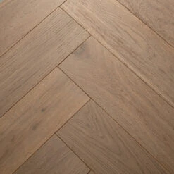 Highclere Feather Oak Brushed & Matt Lacquered Flooring (1.44m2 Pack)