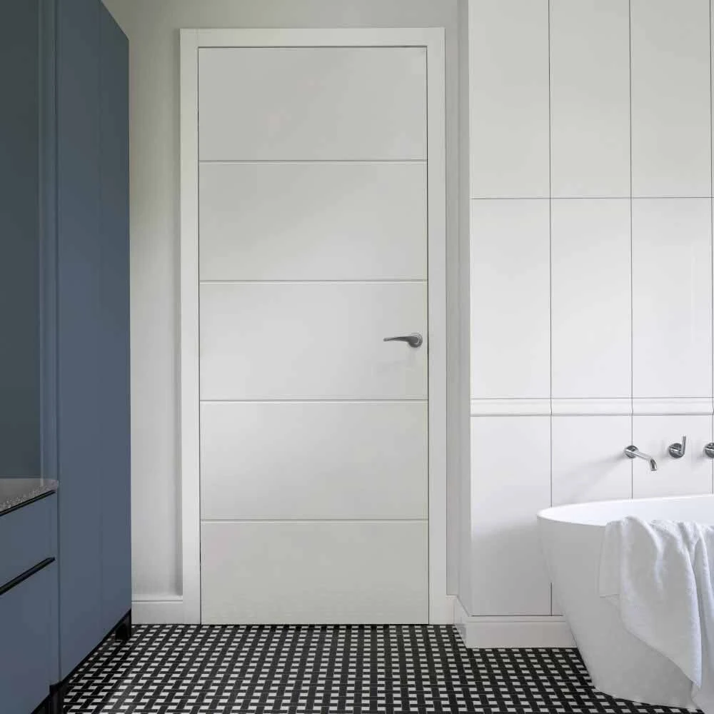 Horizontal 4 Line White Primed Door 6 Horizontal 4 Line White Primed Door - Image 4